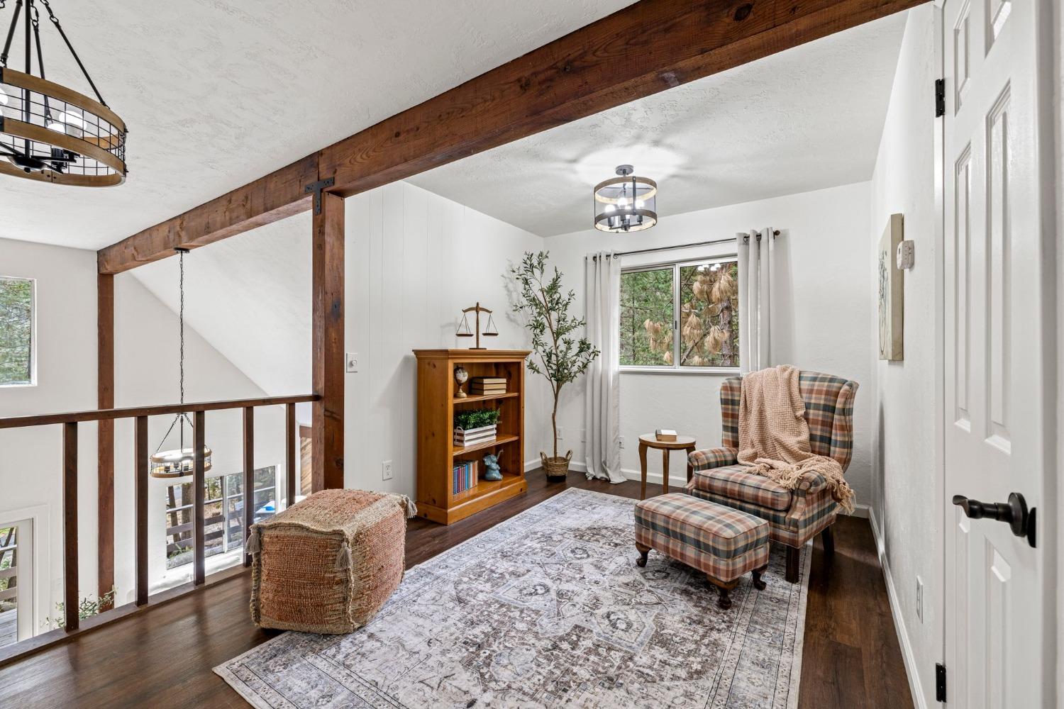 15994 Mountain View Drive