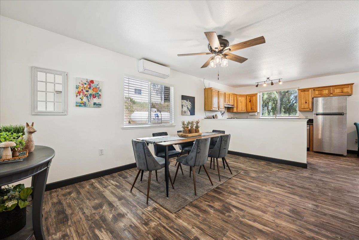 10048 Pineapple Court