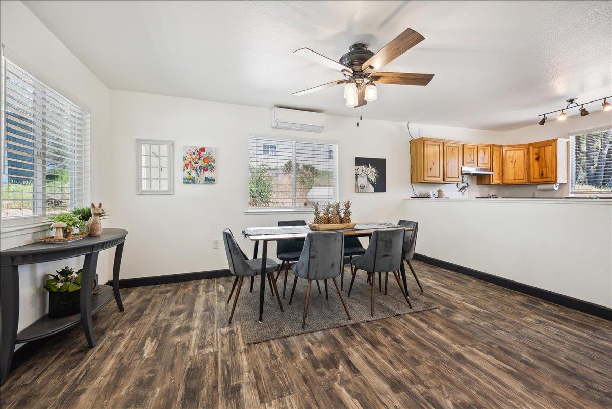 10048 Pineapple Court