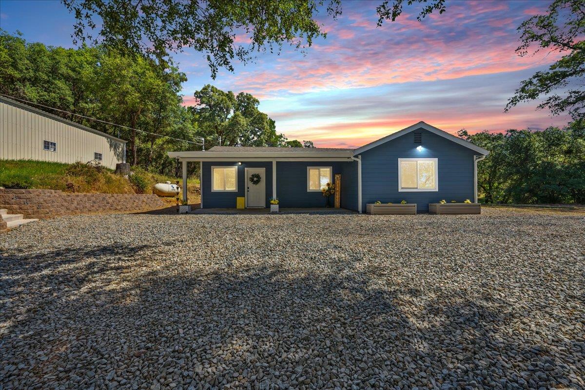 10048 Pineapple Court