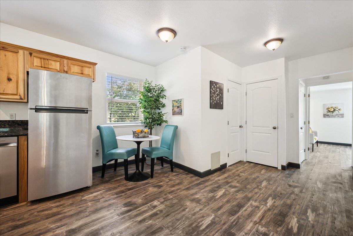 10048 Pineapple Court