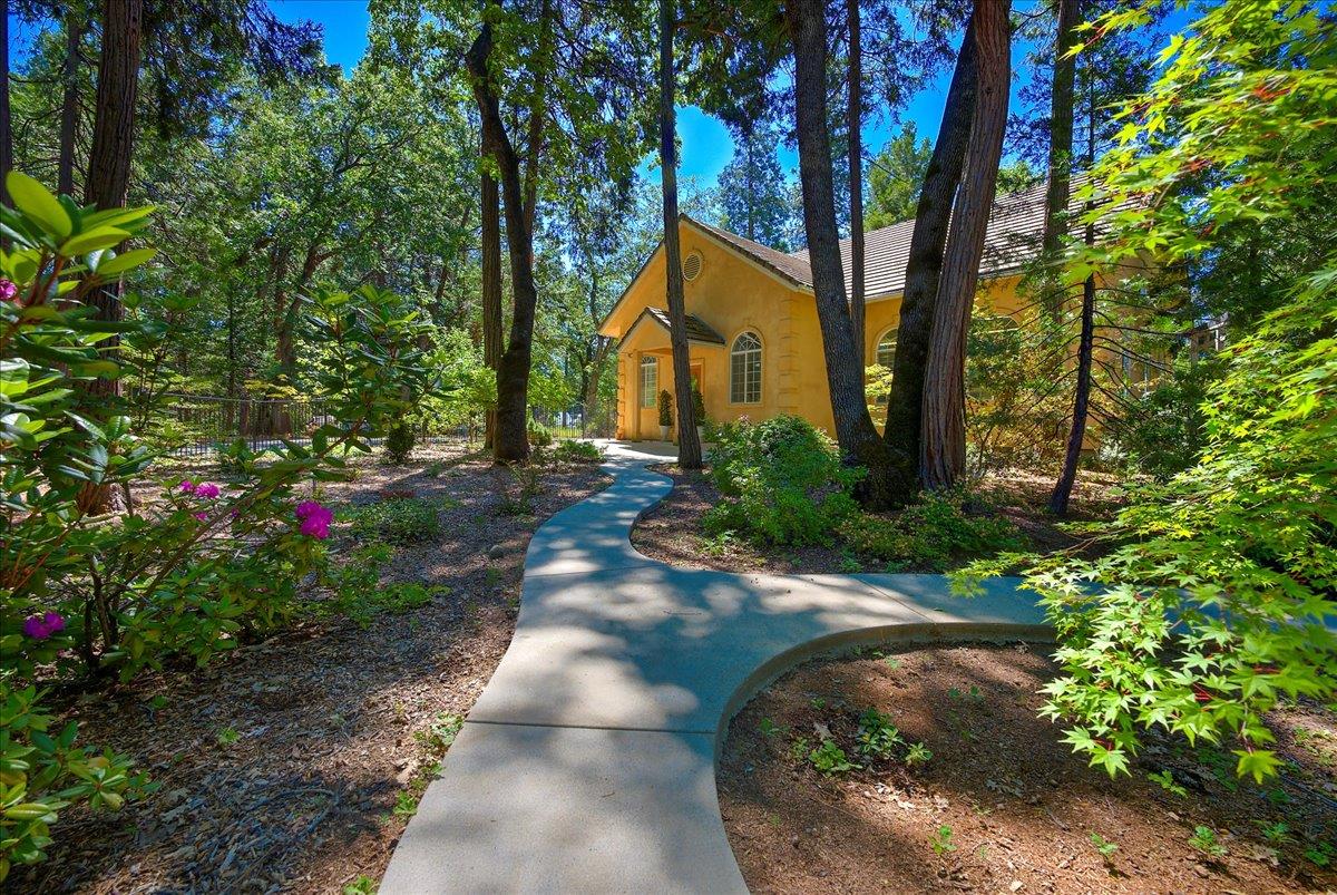 12986 Somerset Drive