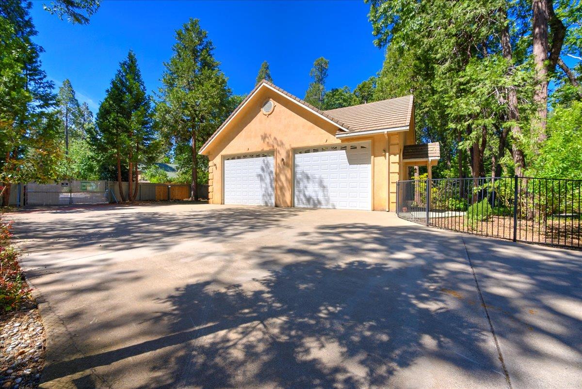 12986 Somerset Drive
