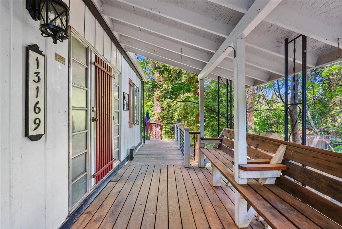 13169 Dogwood Lane