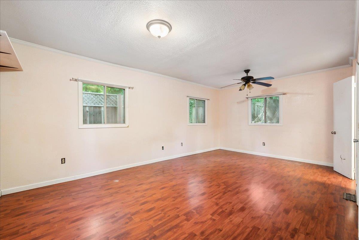 13169 Dogwood Lane