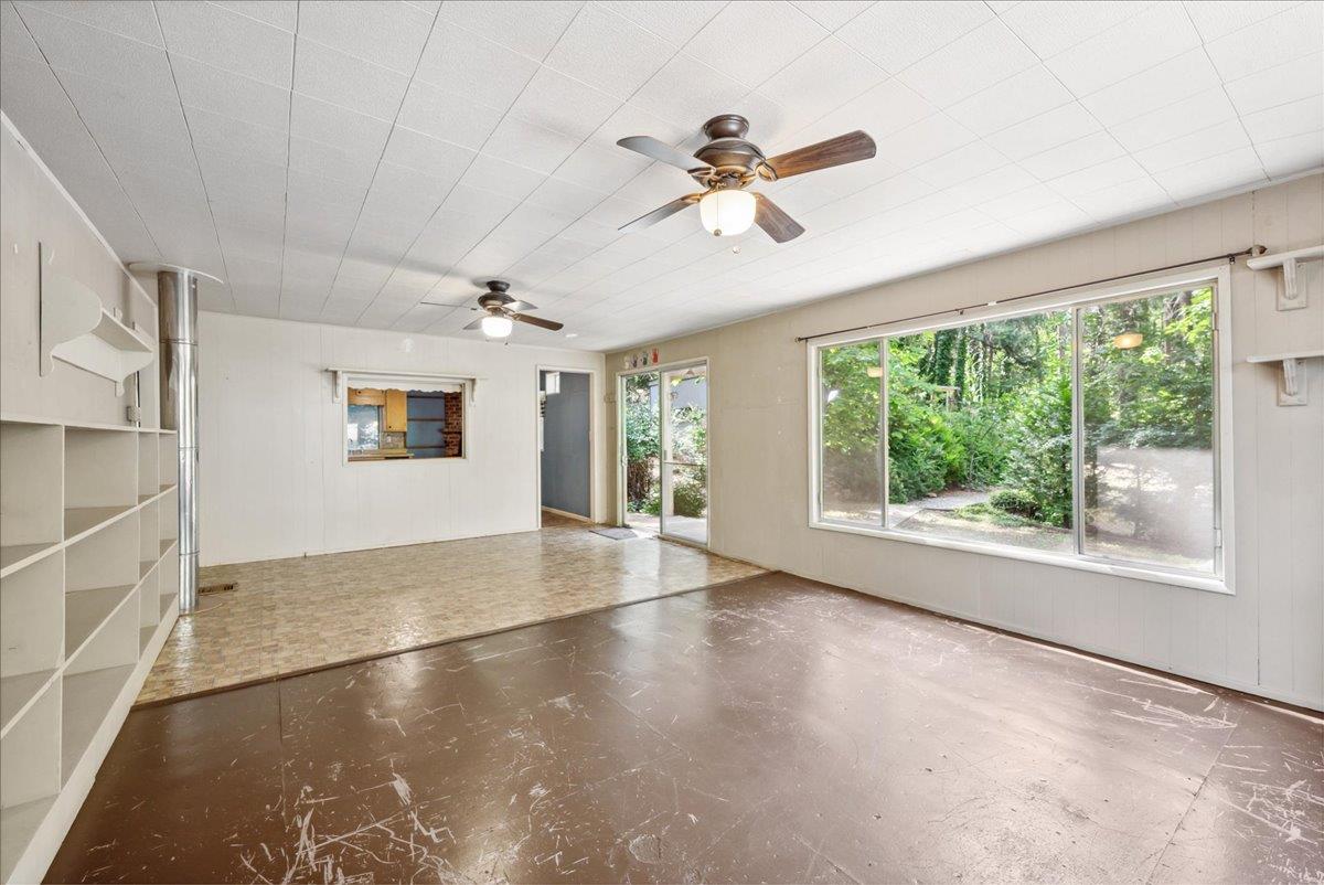 13169 Dogwood Lane