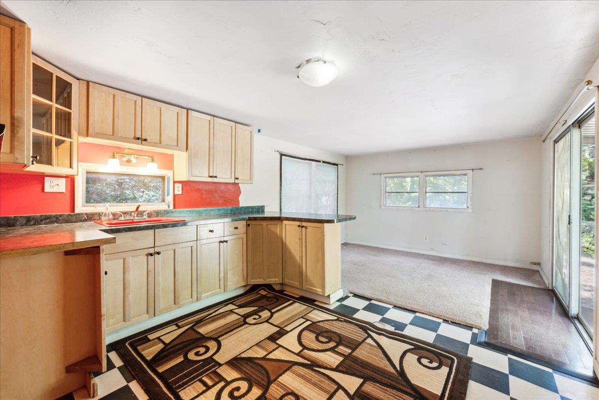 13169 Dogwood Lane