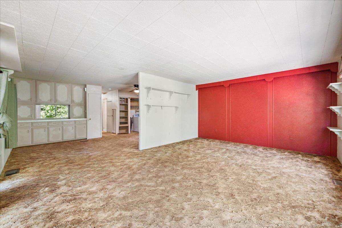 13169 Dogwood Lane