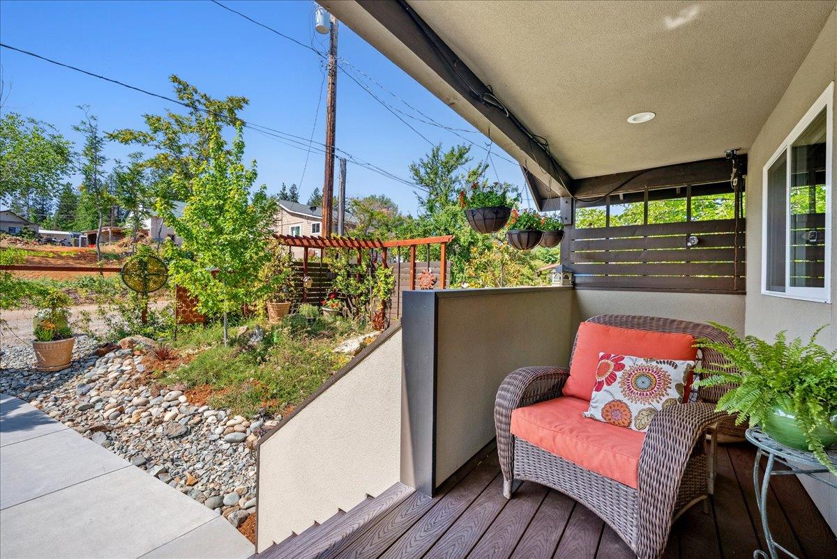 578 Douglas Avenue