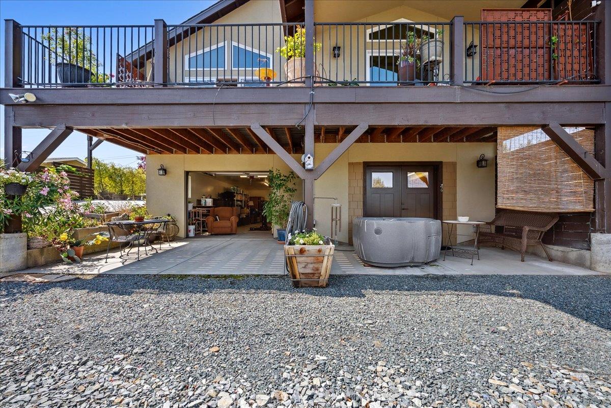 578 Douglas Avenue
