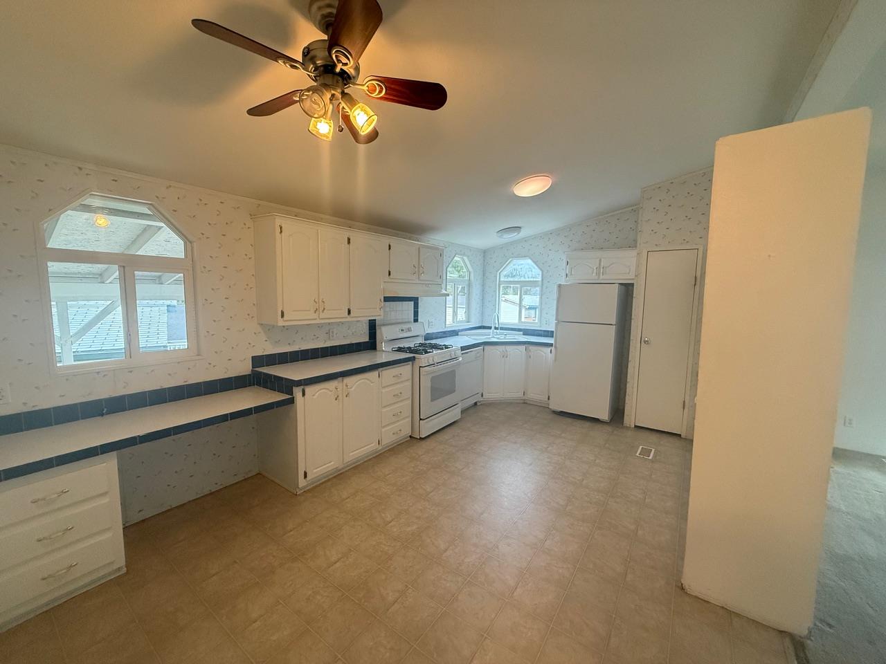13894 Golden Star Road