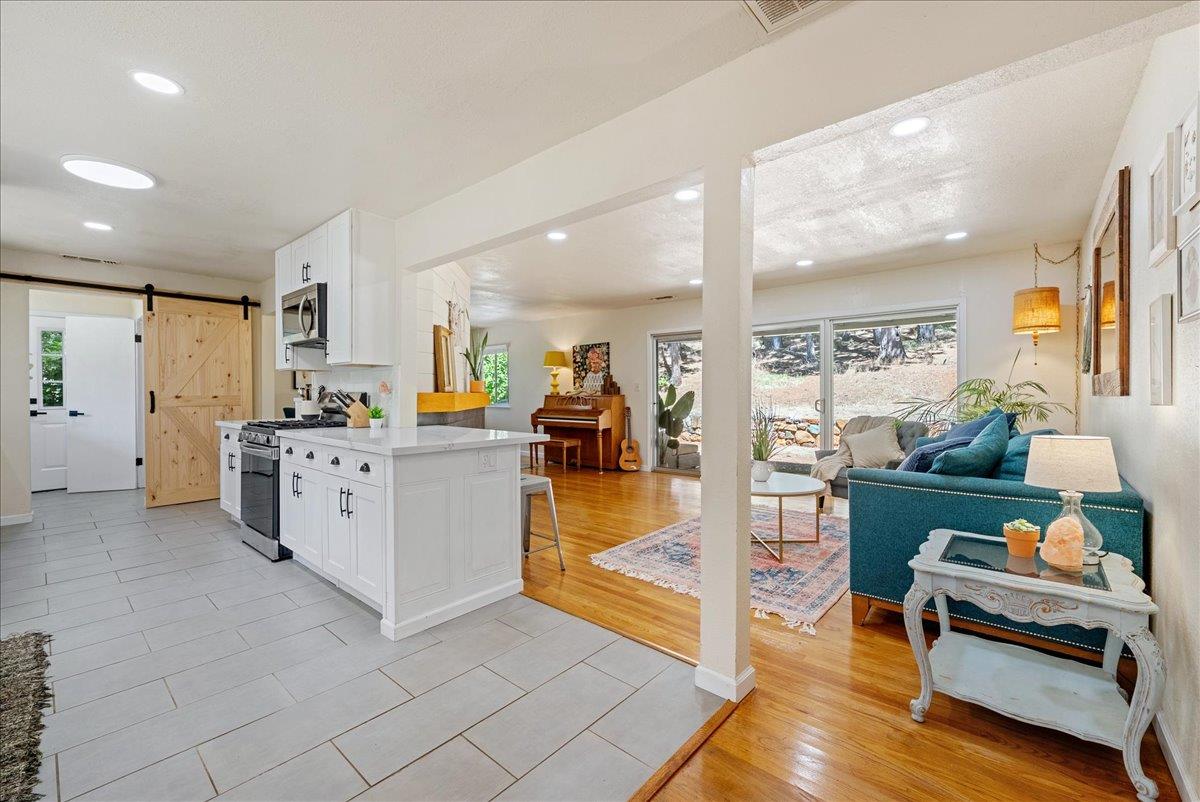 12483 Gayle Lane