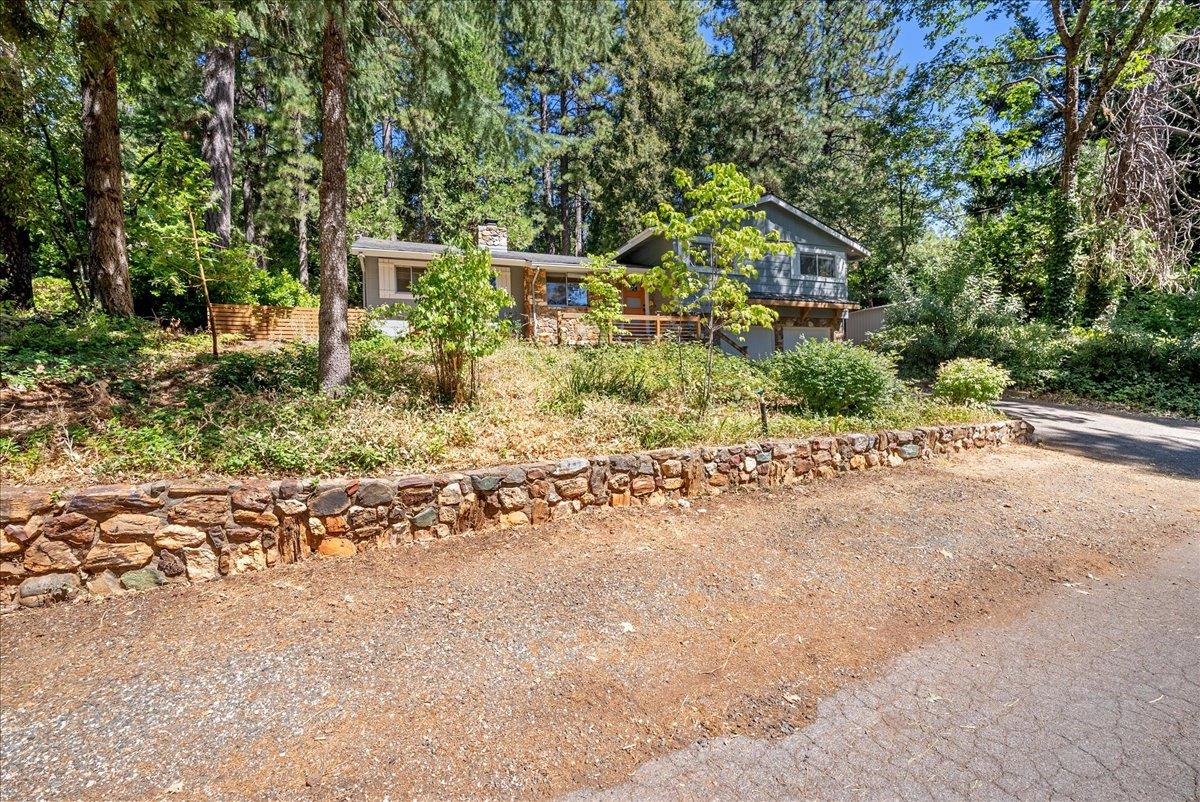 12483 Gayle Lane