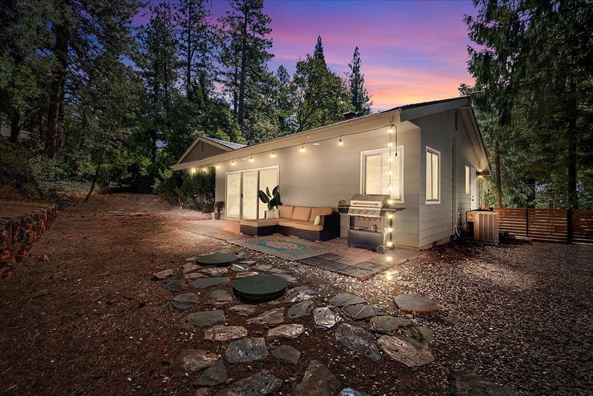 12483 Gayle Lane