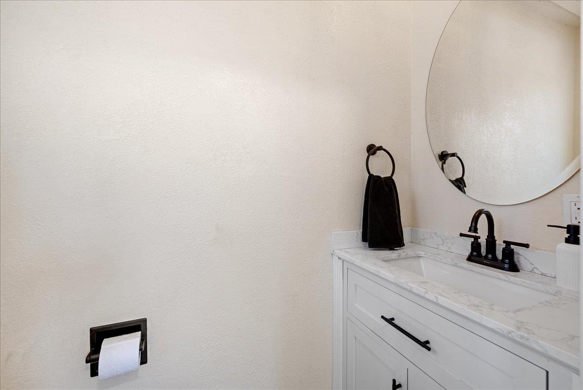12483 Gayle Lane