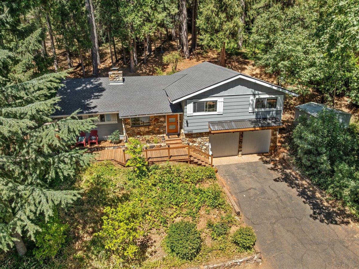 12483 Gayle Lane