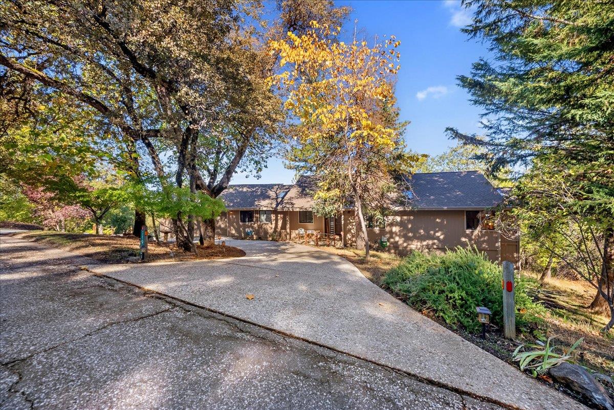 11912 Deer Park Drive