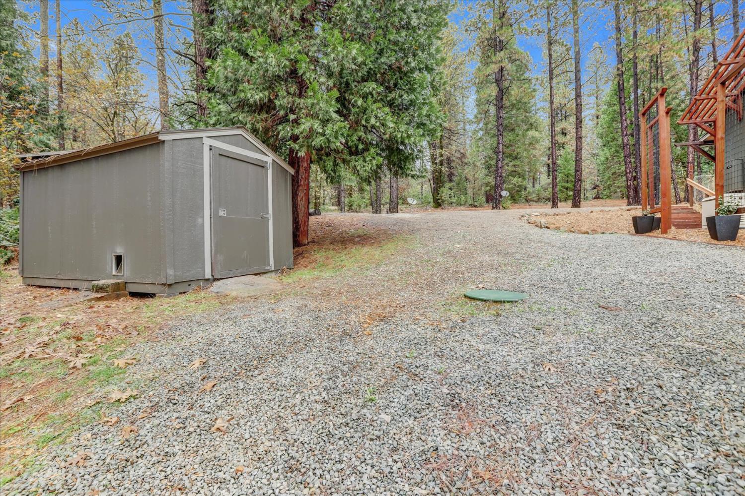 15081 Rattlesnake Road