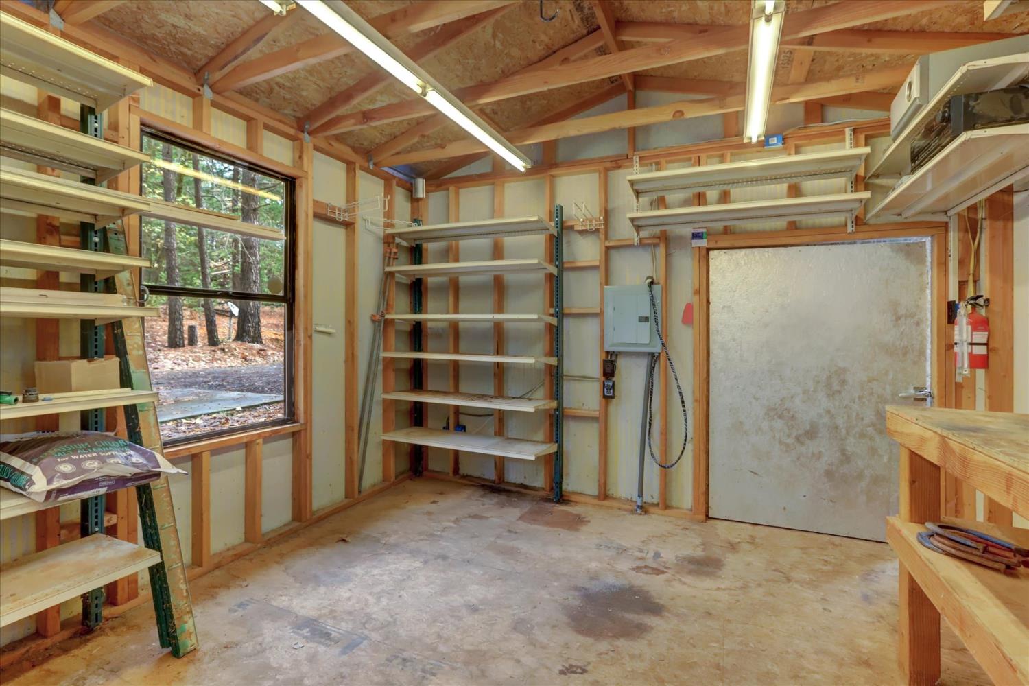 15081 Rattlesnake Road