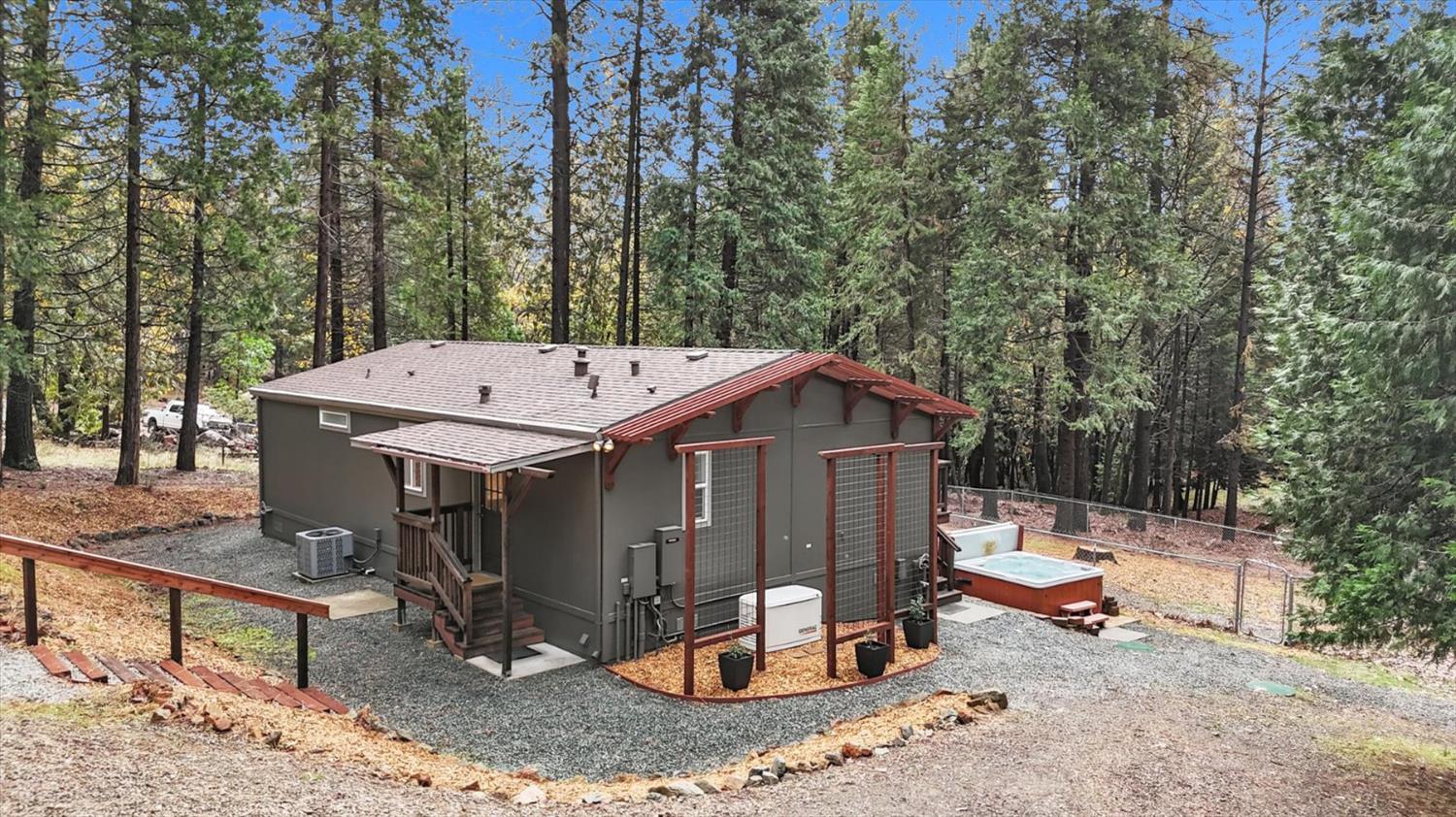 15081 Rattlesnake Road
