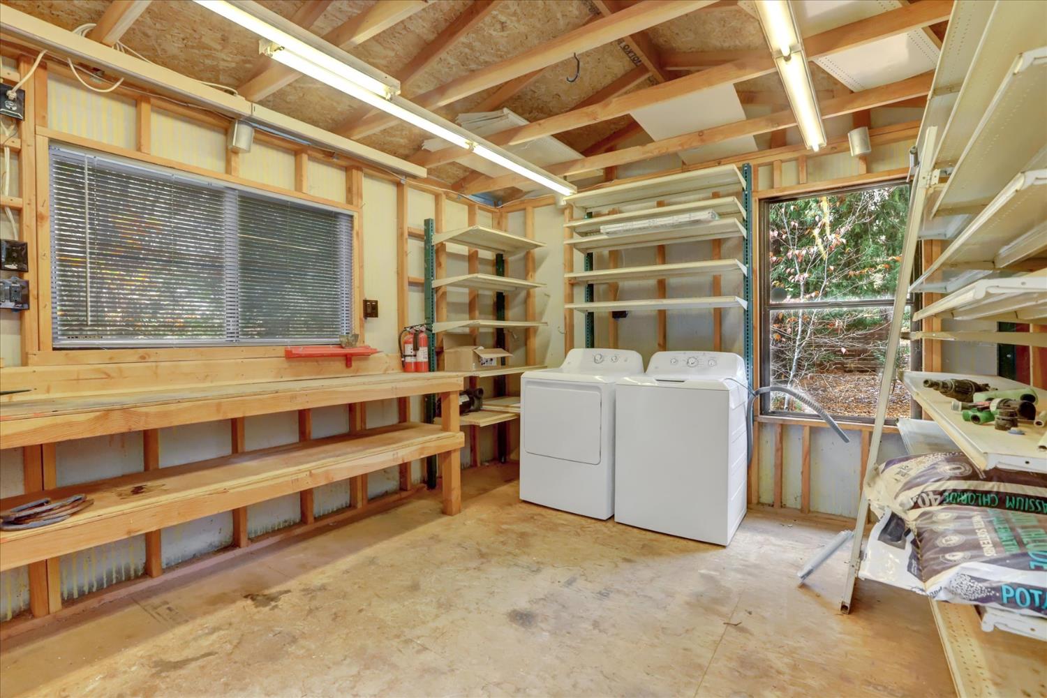 15081 Rattlesnake Road