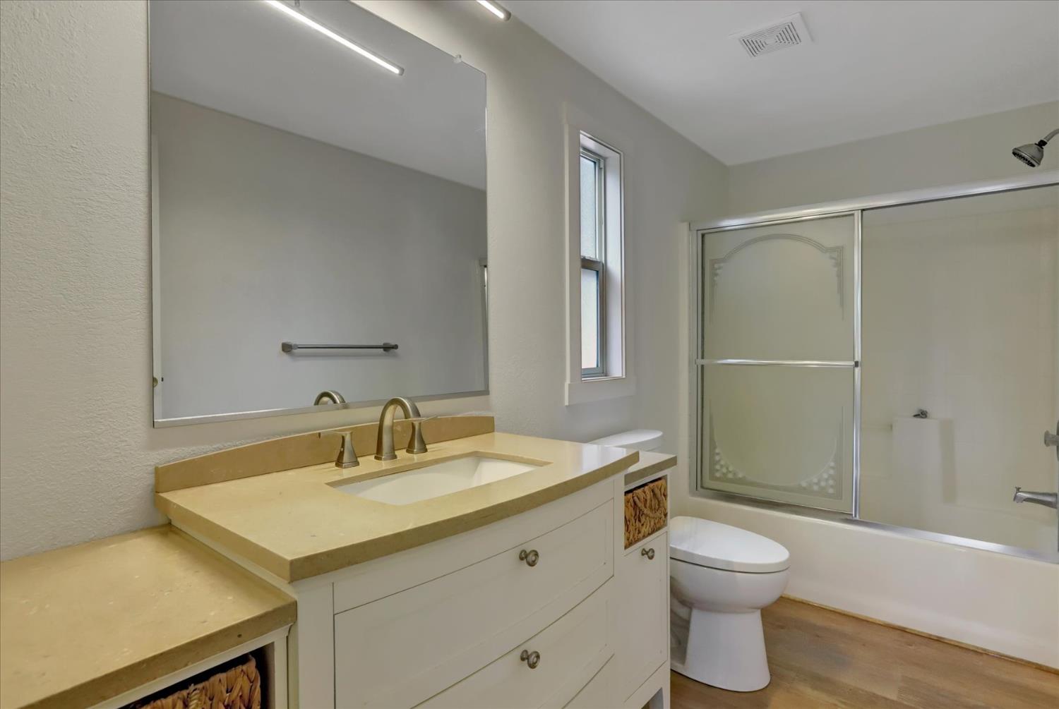 15081 Rattlesnake Road