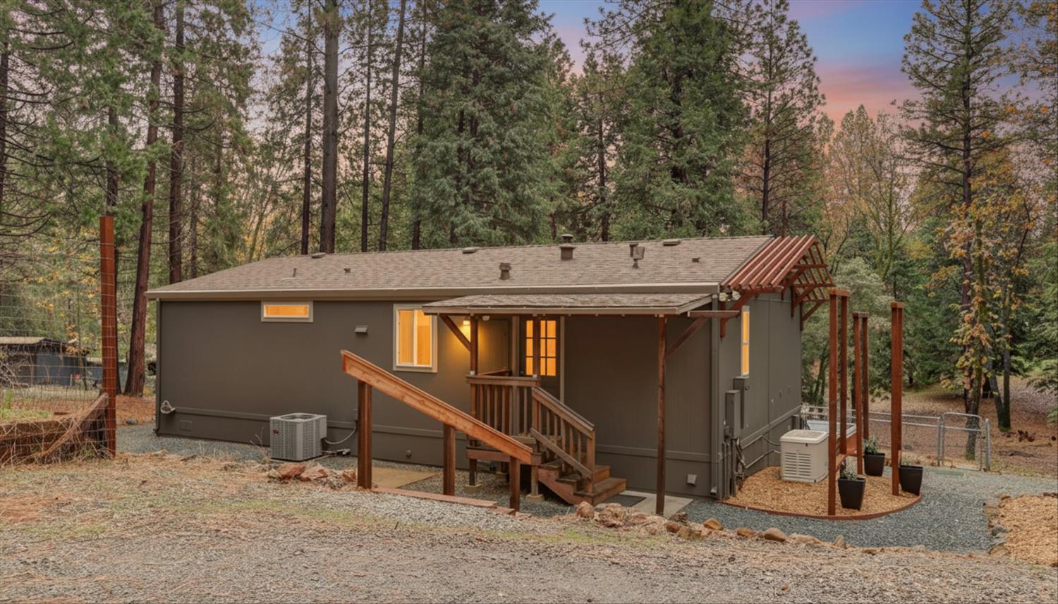 15081 Rattlesnake Road