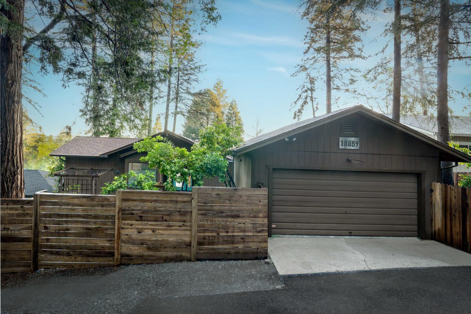 10859 Gold Hill Drive