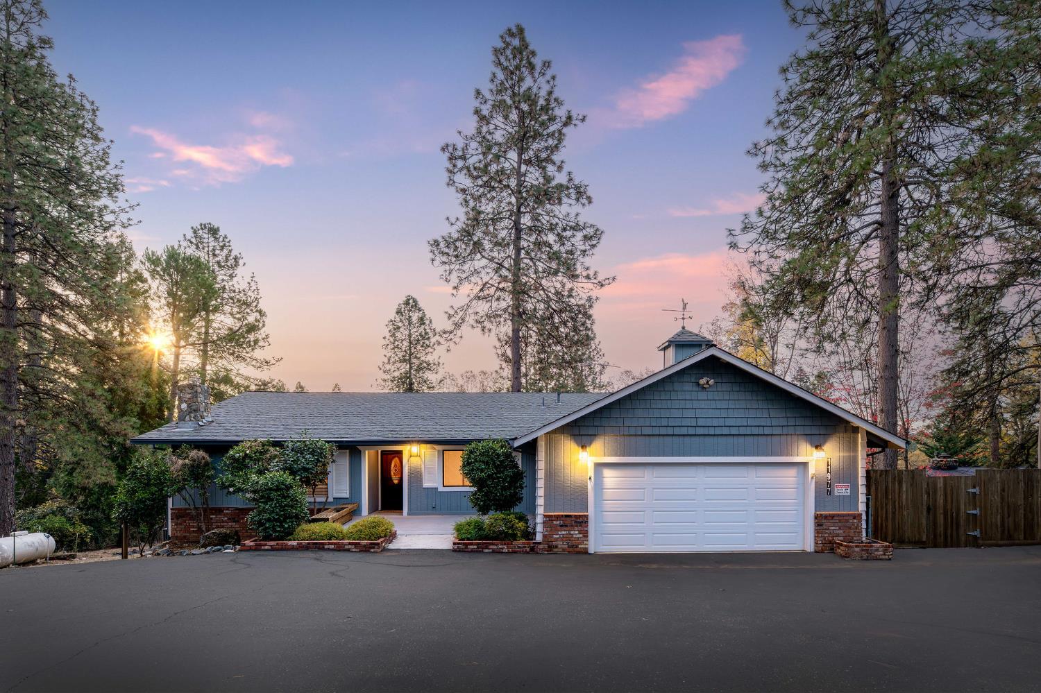 11977 Alta Sierra Drive
