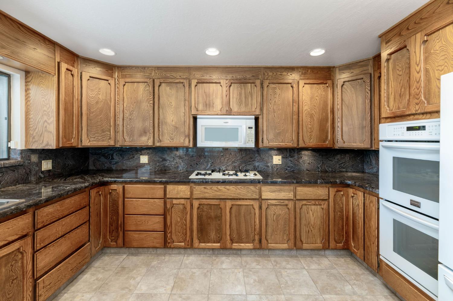 11977 Alta Sierra Drive