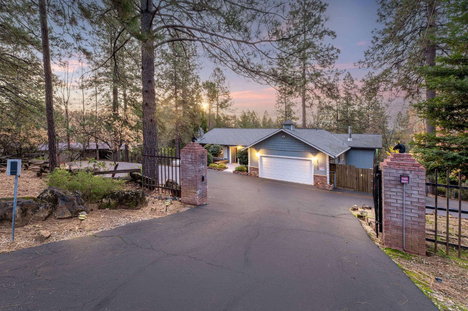 11977 Alta Sierra Drive