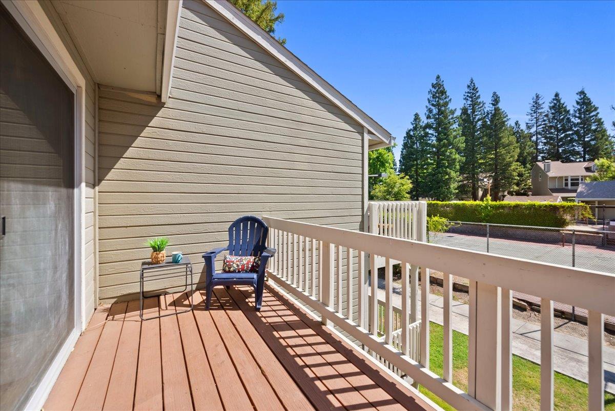 115 Valley Oak Drive