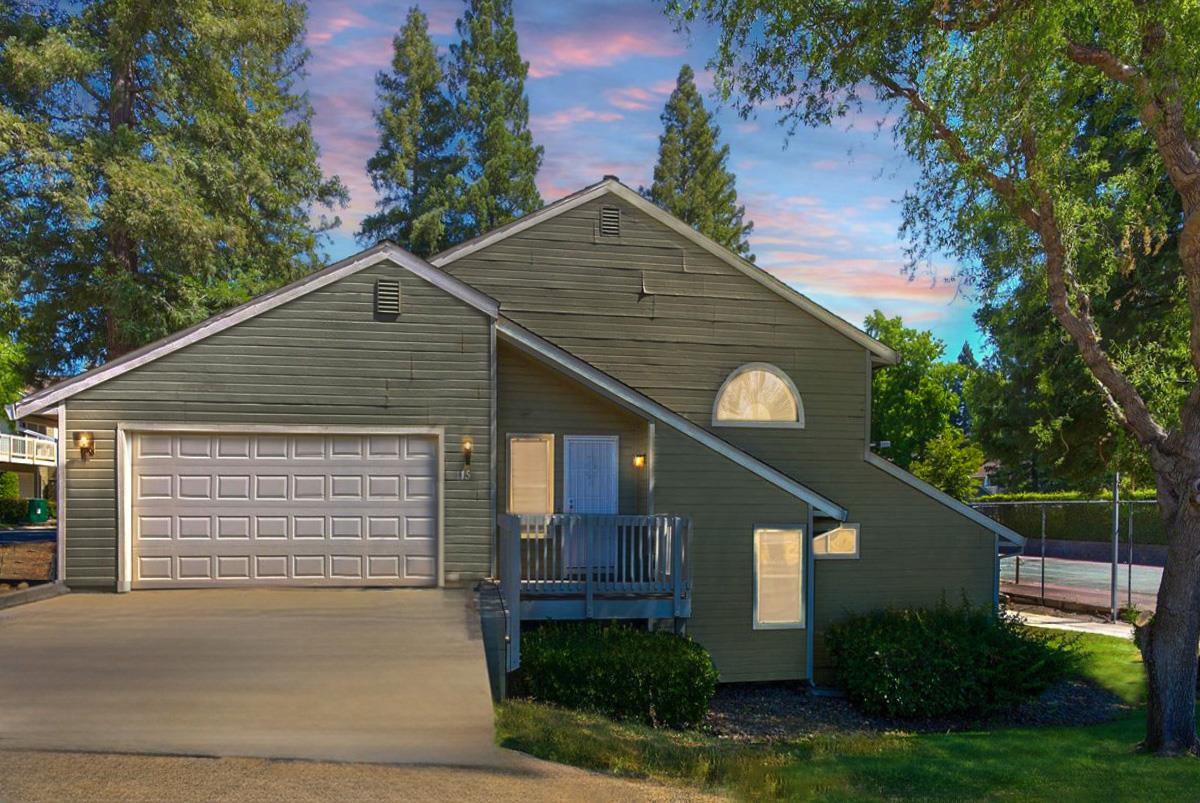 115 Valley Oak Drive