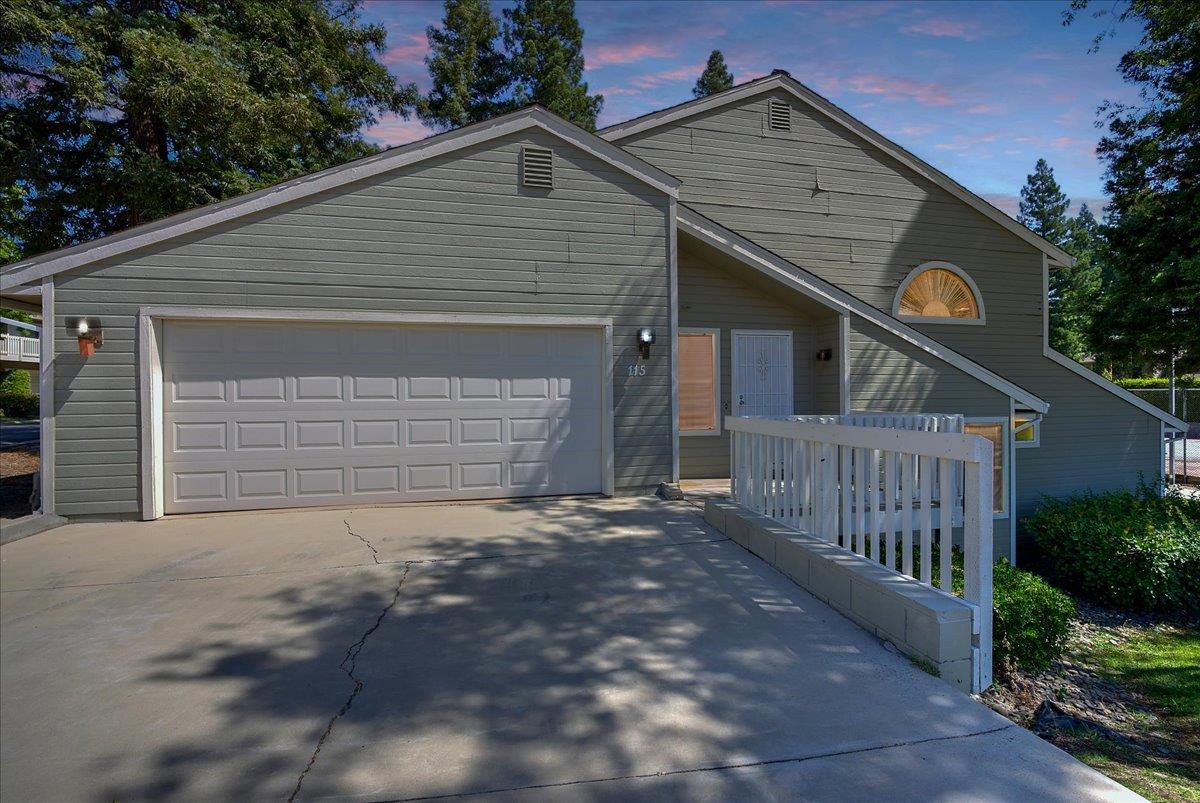 115 Valley Oak Drive