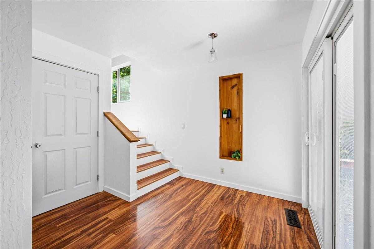 18849 Sargent Sky Way