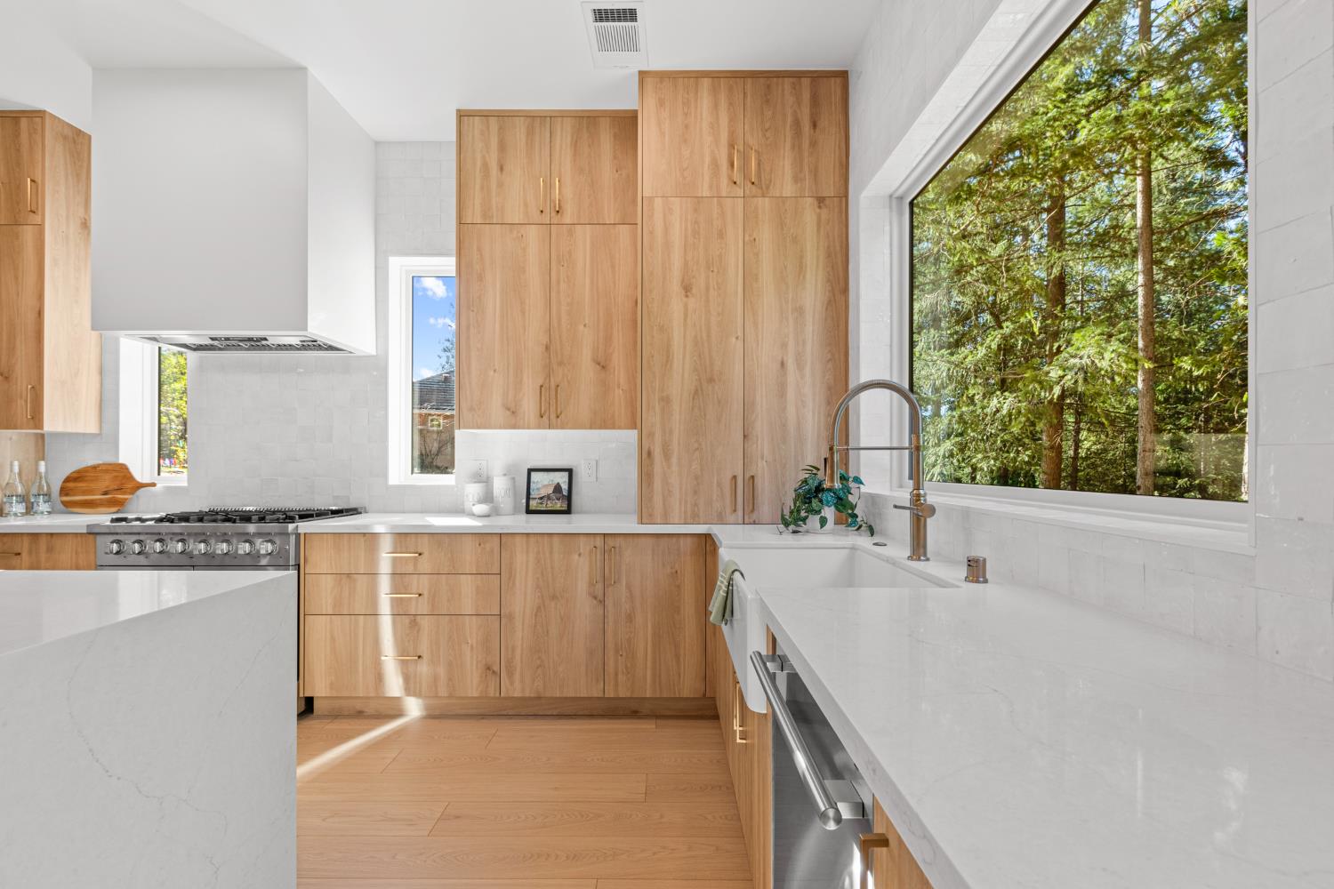 12405 New Brunswick Court