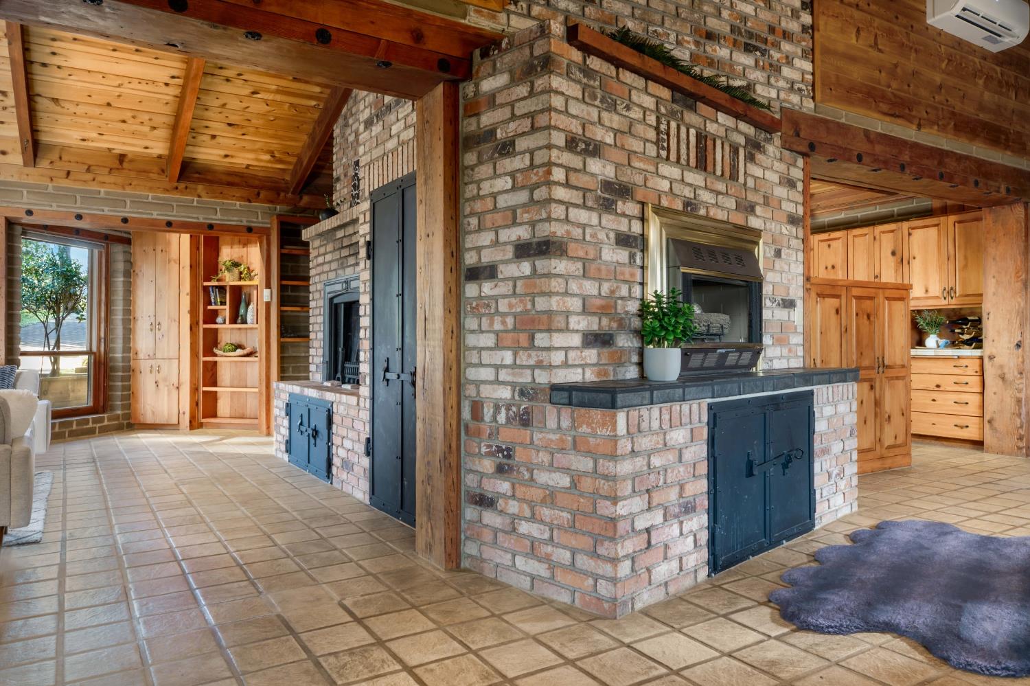 20990 Tiger Tail Road