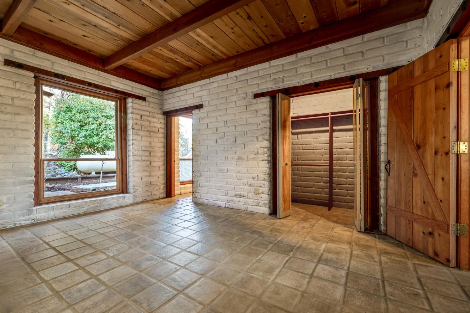 20990 Tiger Tail Road