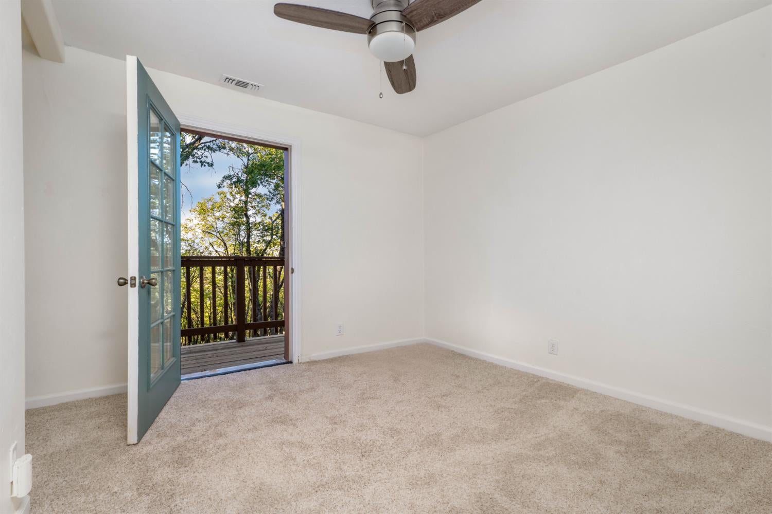 14594 Mill Creek Lane