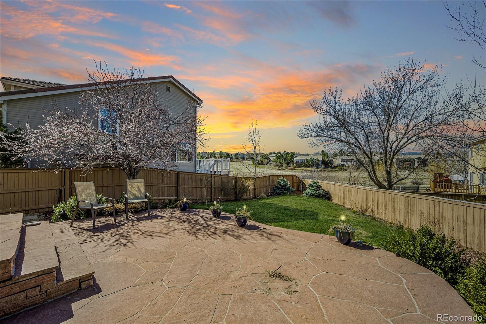 1550 Mountain Maple Avenue