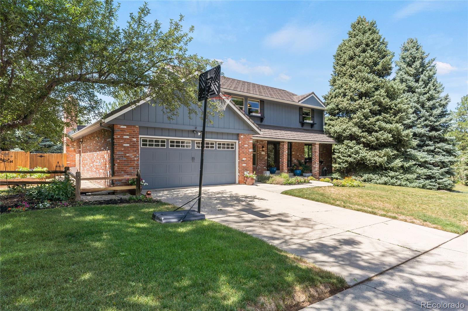 5447 S Iola Way