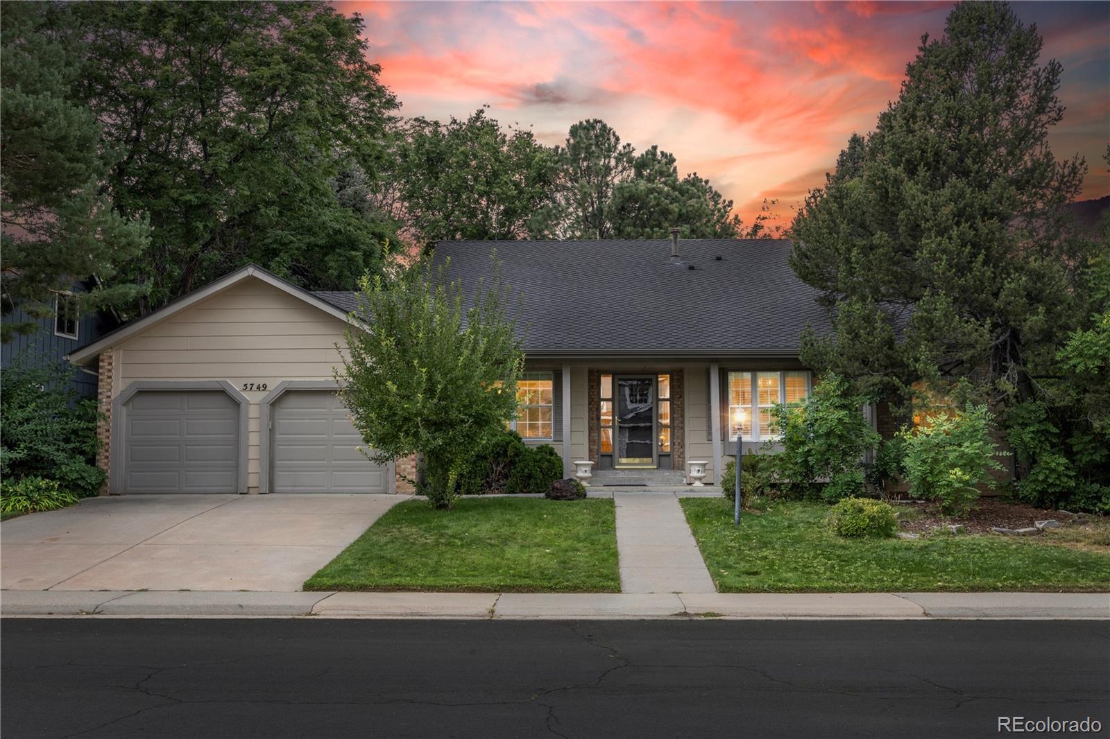 5749 S Lansing Way