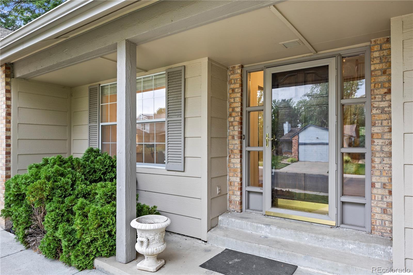 5749 S Lansing Way