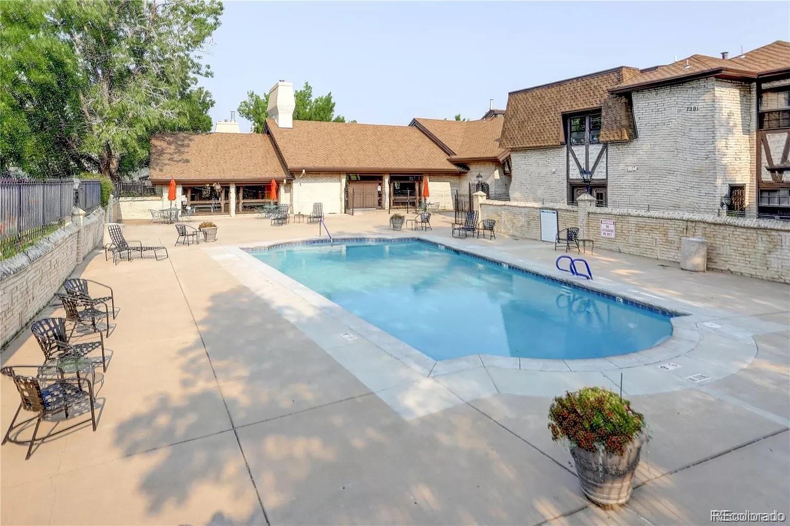 7250 Eastmoor Drive Unit: 128