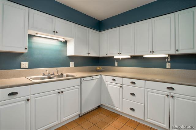 7250 Eastmoor Drive Unit: 128