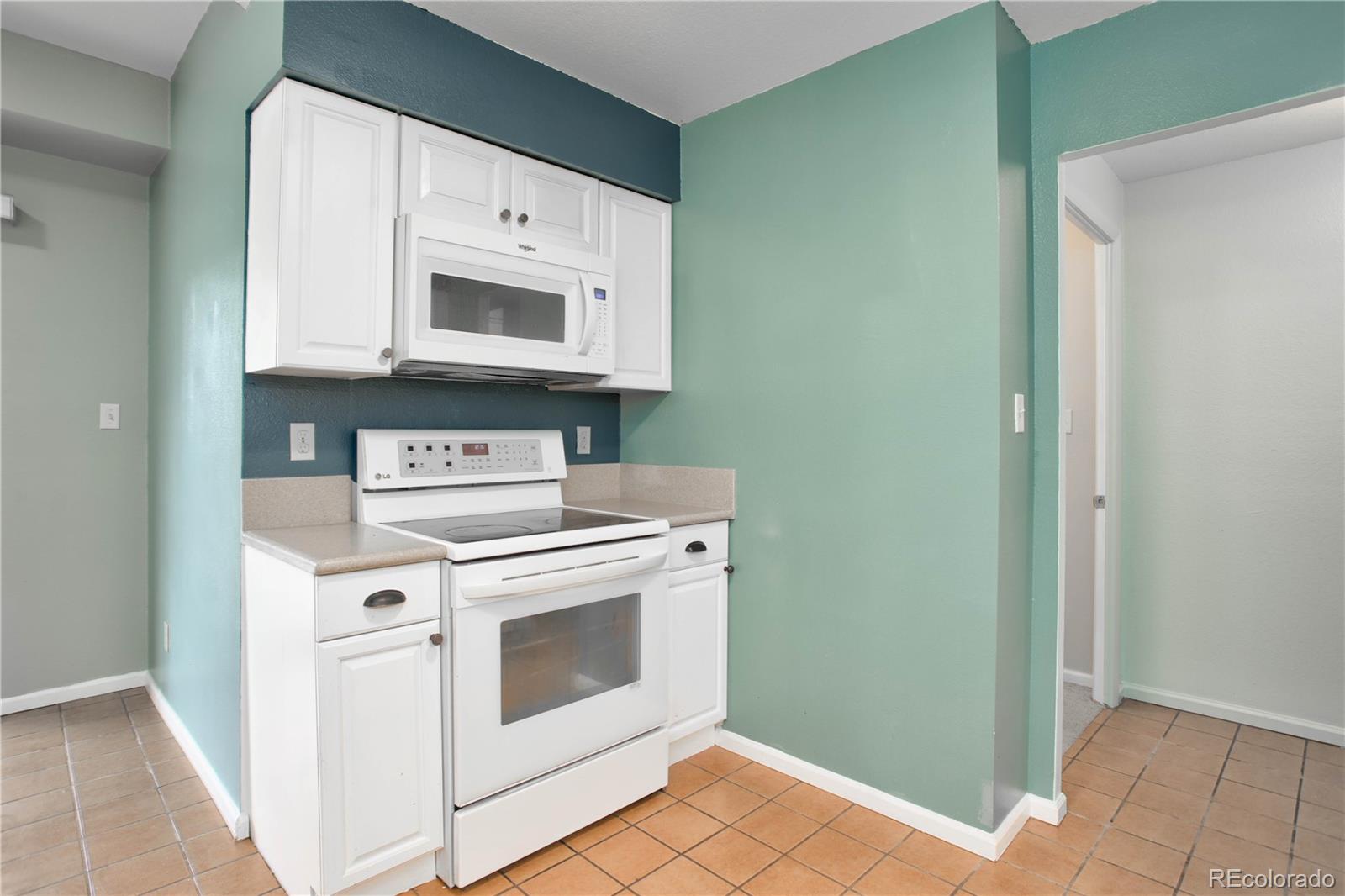 7250 Eastmoor Drive Unit: 128