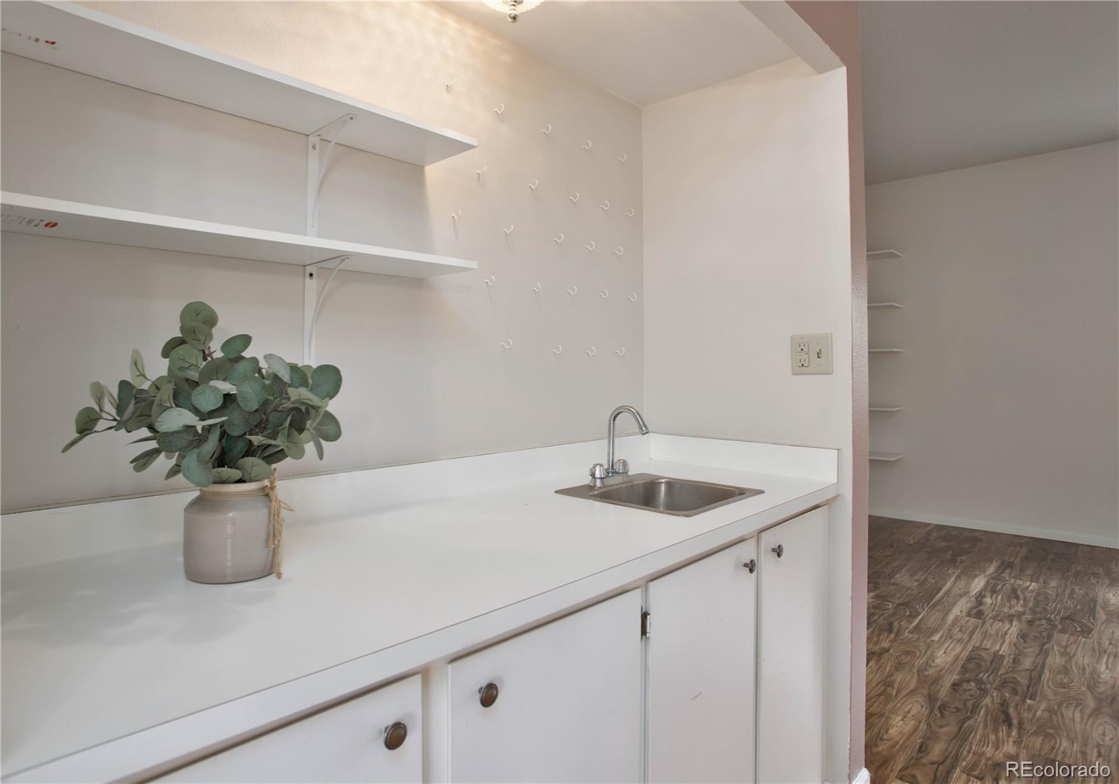 7250 Eastmoor Drive Unit: 128