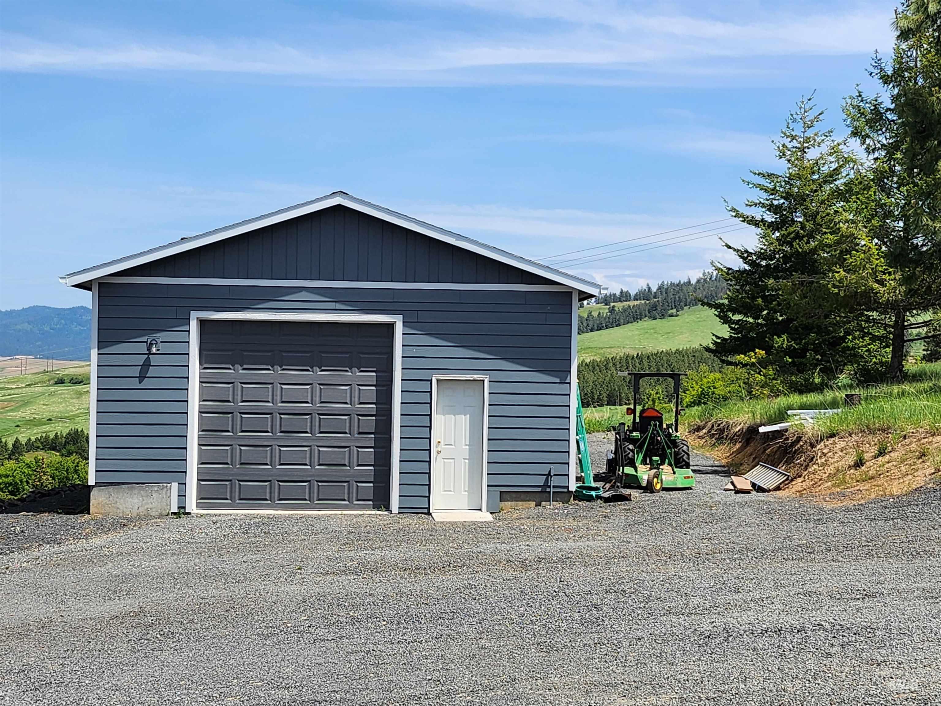 1012 Prairie Ln.