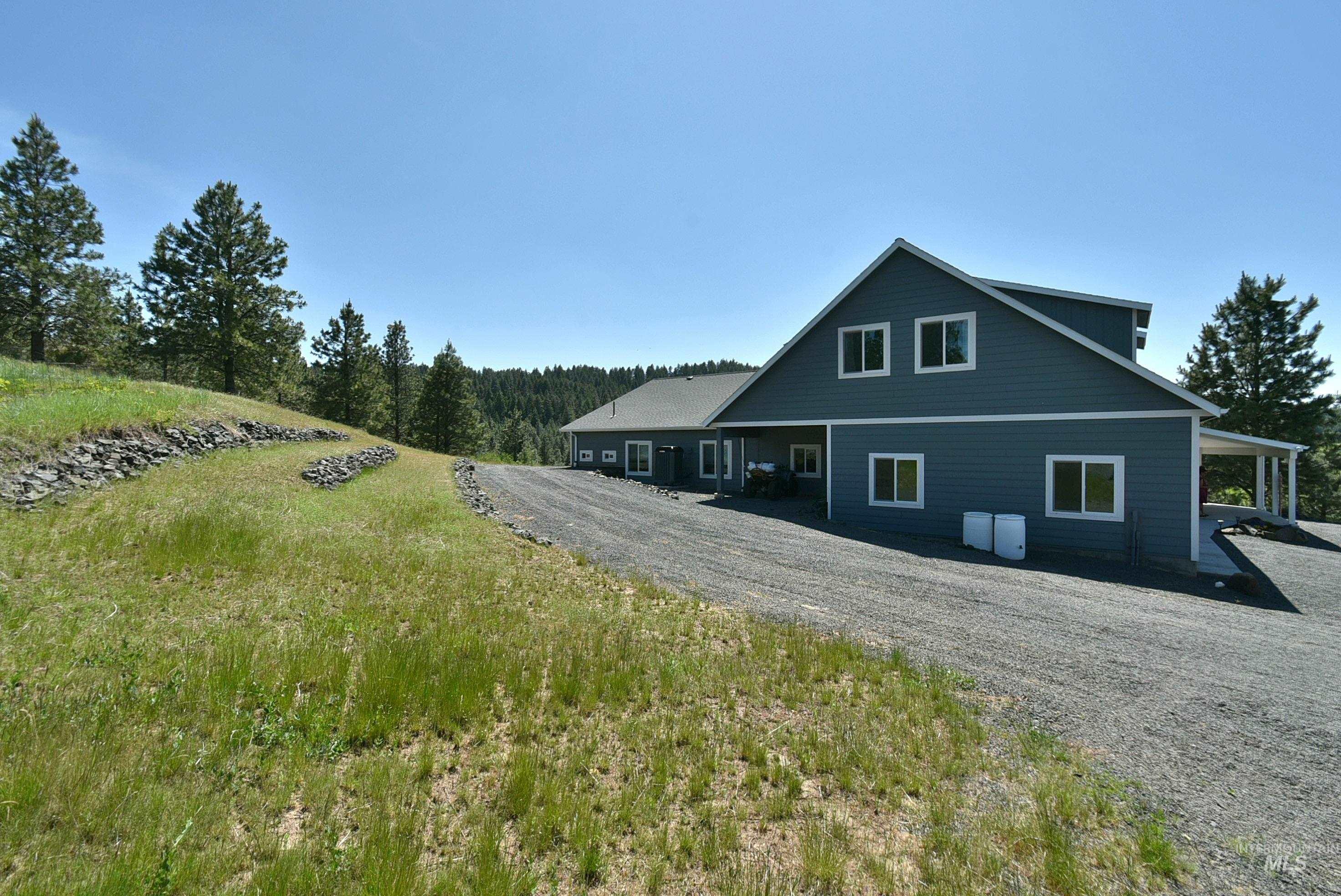 1012 Prairie Ln.