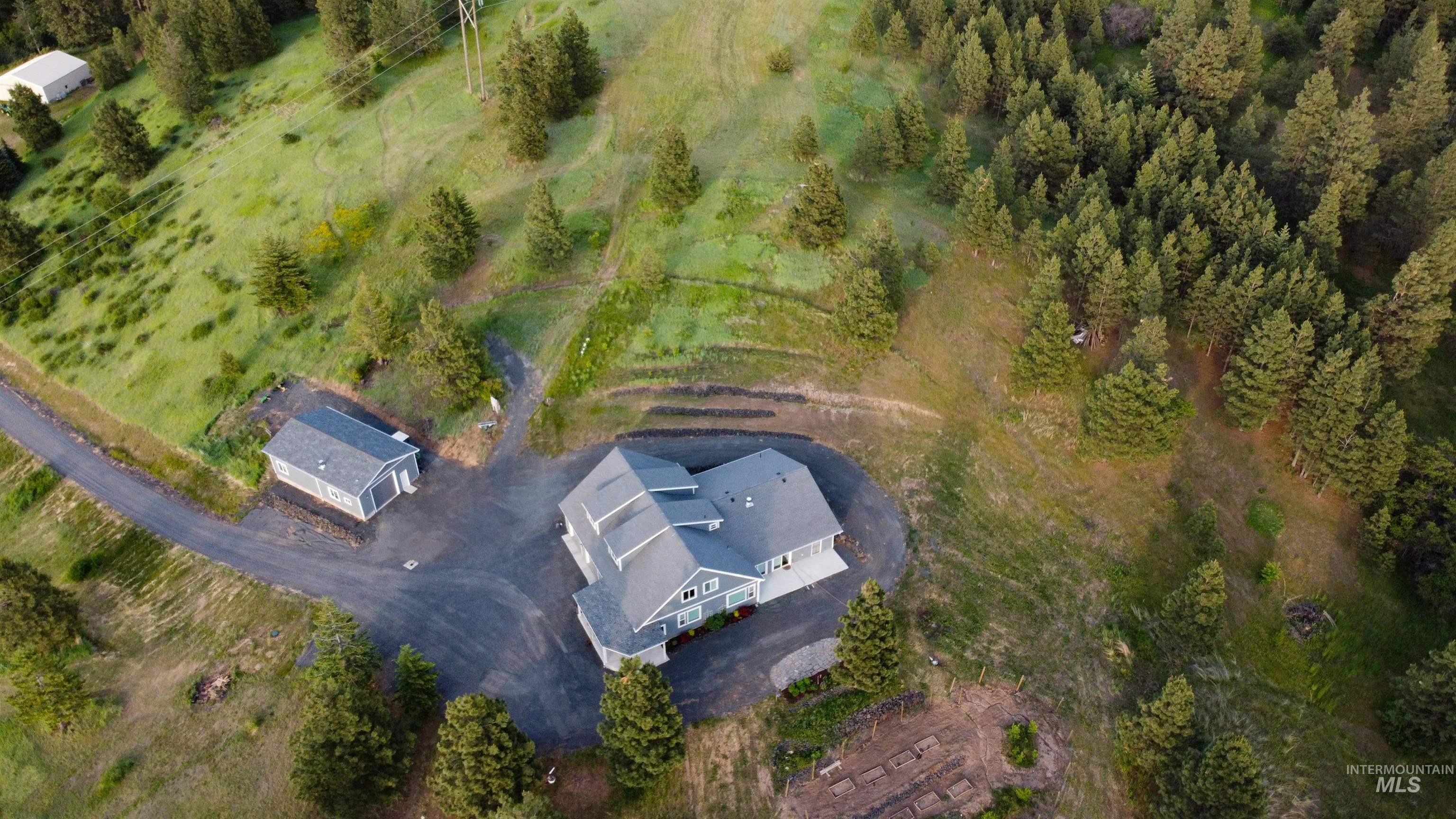 1012 Prairie Ln.